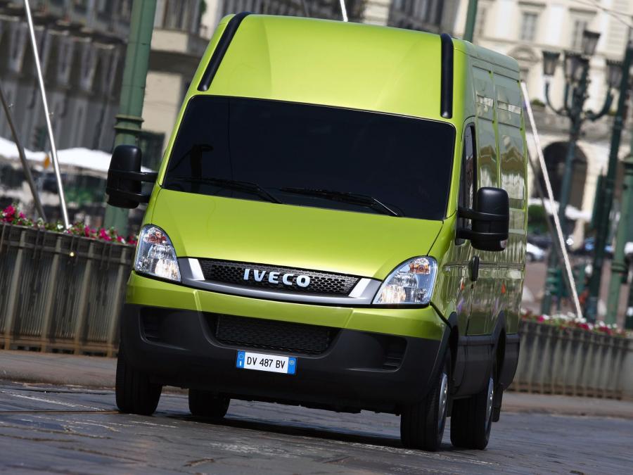  Iveco EcoDaily Van 2009 года  (фото 17 из 18)